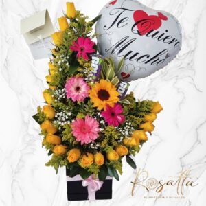 Arreglo Rosas media luna #041