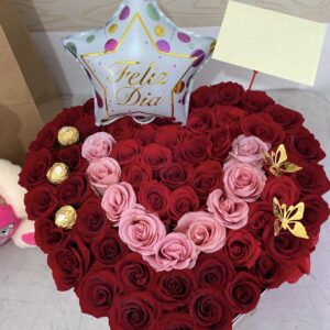 Arreglo Caja de rosas corazón #007