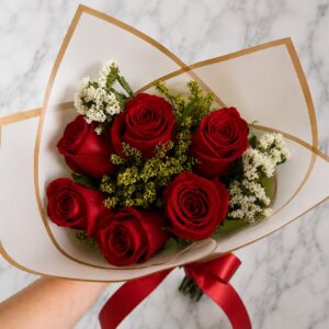 bouquet de rosas rojas sencillo con domicilio en cartagena